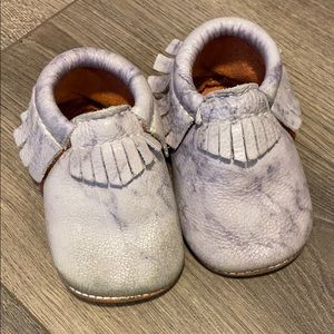 Freshly picked marble moccasins with rose gold.